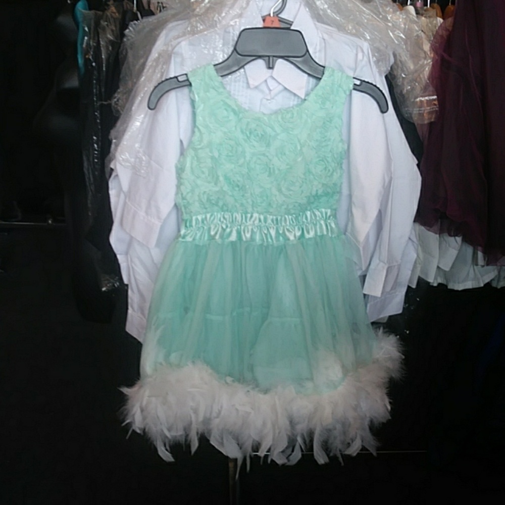 2 dresses for litle 👧